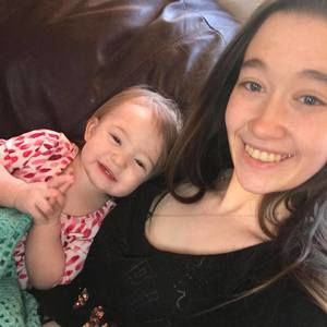 Meet your Posher, Cynthia